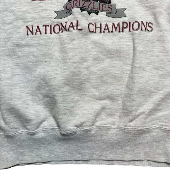 Vintage Jerzees University of Montana Grizzlies 1995 sweatshirt Size Medium